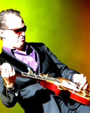 Joe Bonamassa Charleston